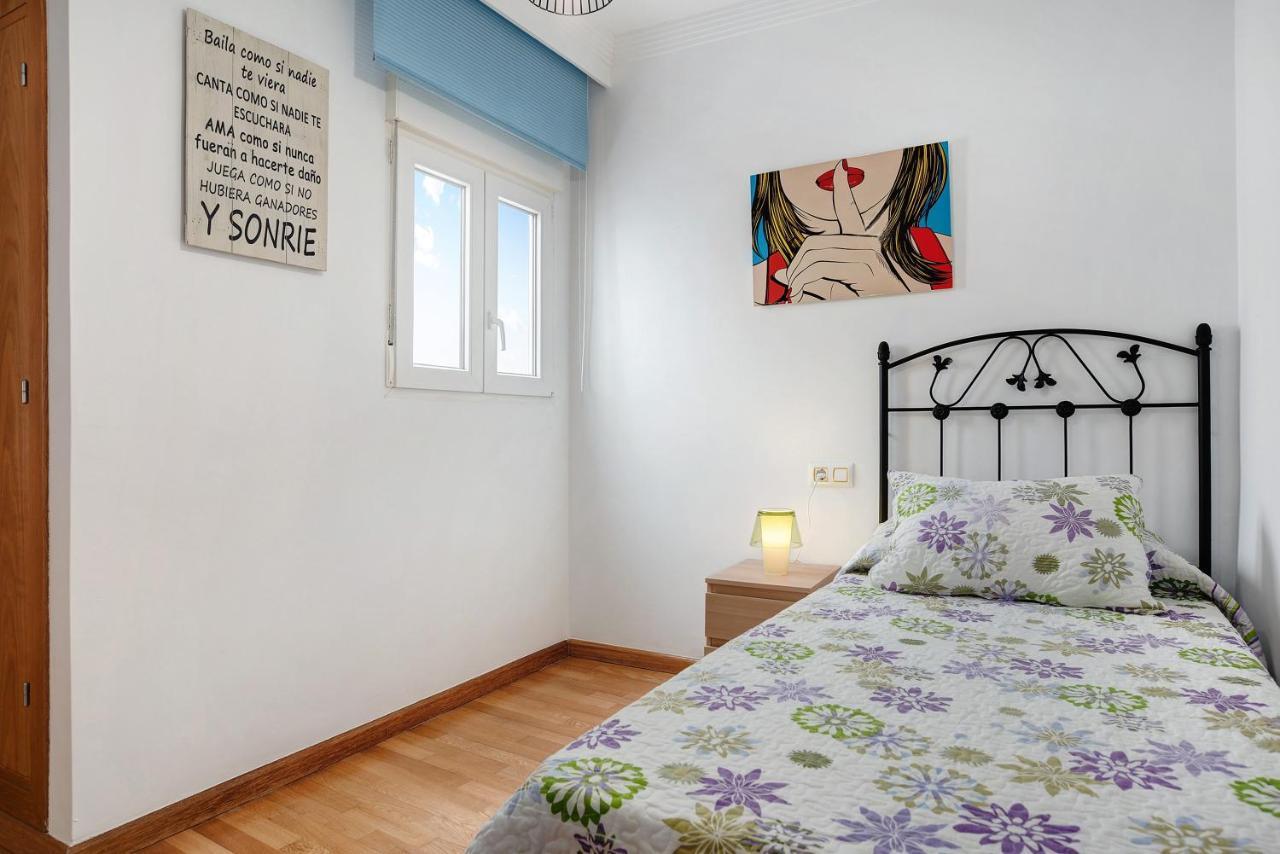 Apartamento Sol - Solo Familias Conil De La Frontera Exterior foto